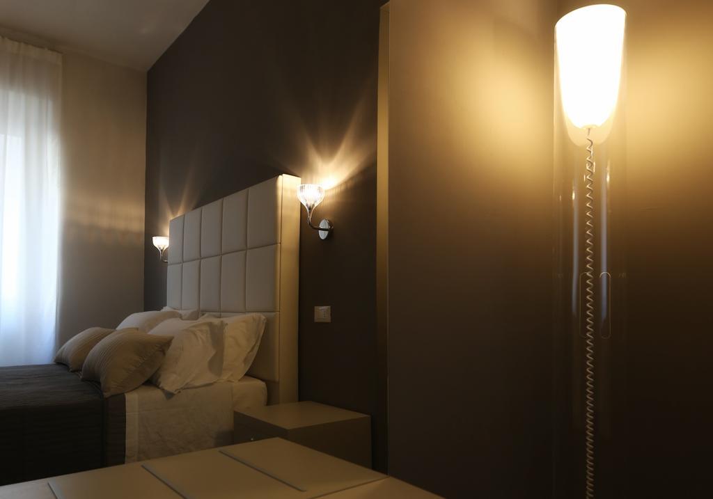 Residenza Crescenzio Ξενοδοχείο Ρώμη Δωμάτιο φωτογραφία